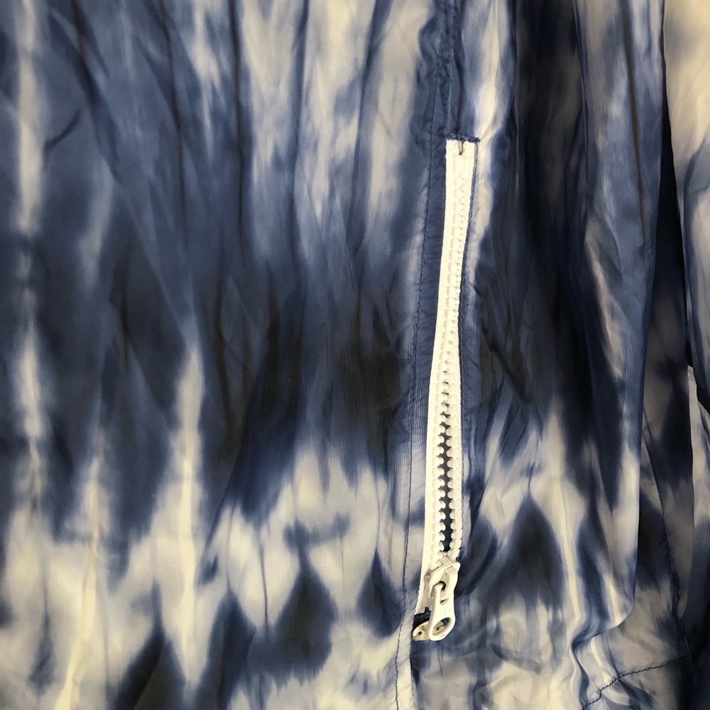 ☀️SALE American Eagle Tie Dye Blue Windbreaker - Picture 5 of 5